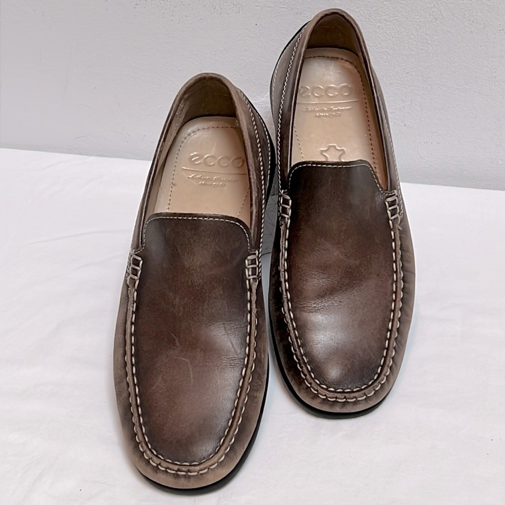 ECCO Classic Moccasin Loafer